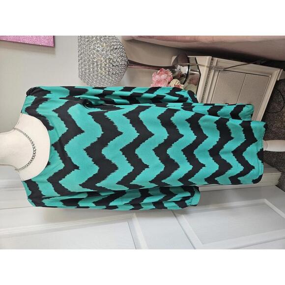 Almost Famous Chevron Print Dress - Teal & Black - Picture 1 of 7